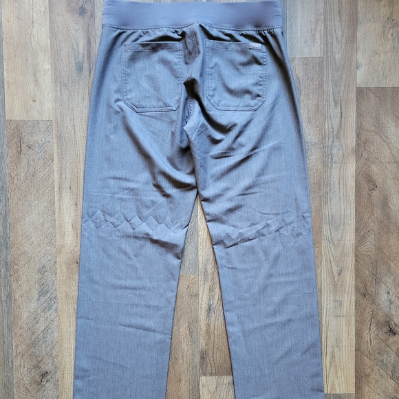 Women's Figs Livingston Scrub Pants Graphite Gray Size Small - Picture 6 of 13